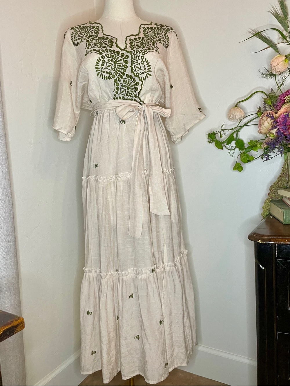Figueroa & Flower Cream Green Embroidered Boho Maxi Dress S Tiered Festival